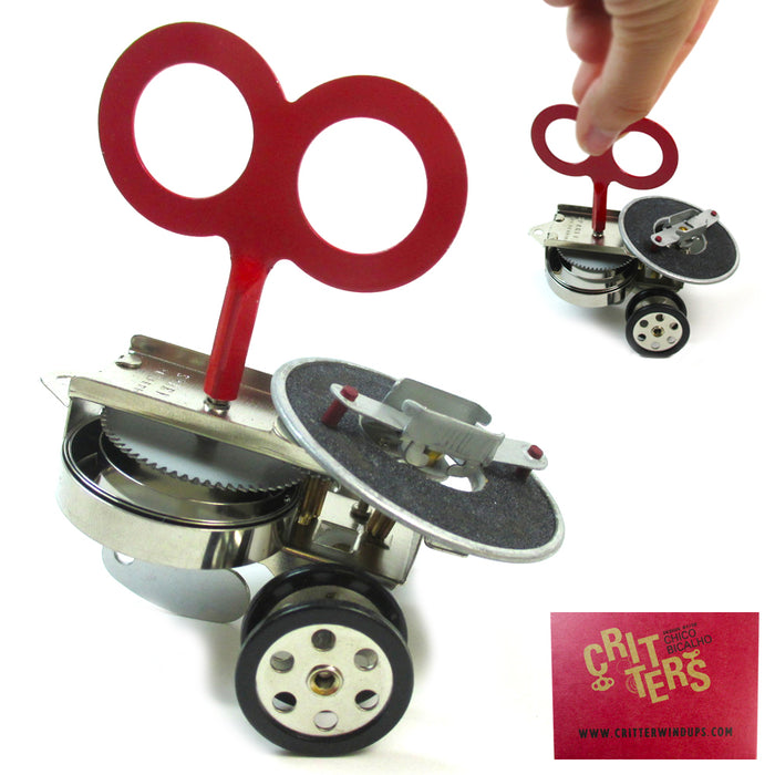 Kikkerland SPARKLZ Wind Up Toy Gear Box Critter Family Collectible Novelty Gift