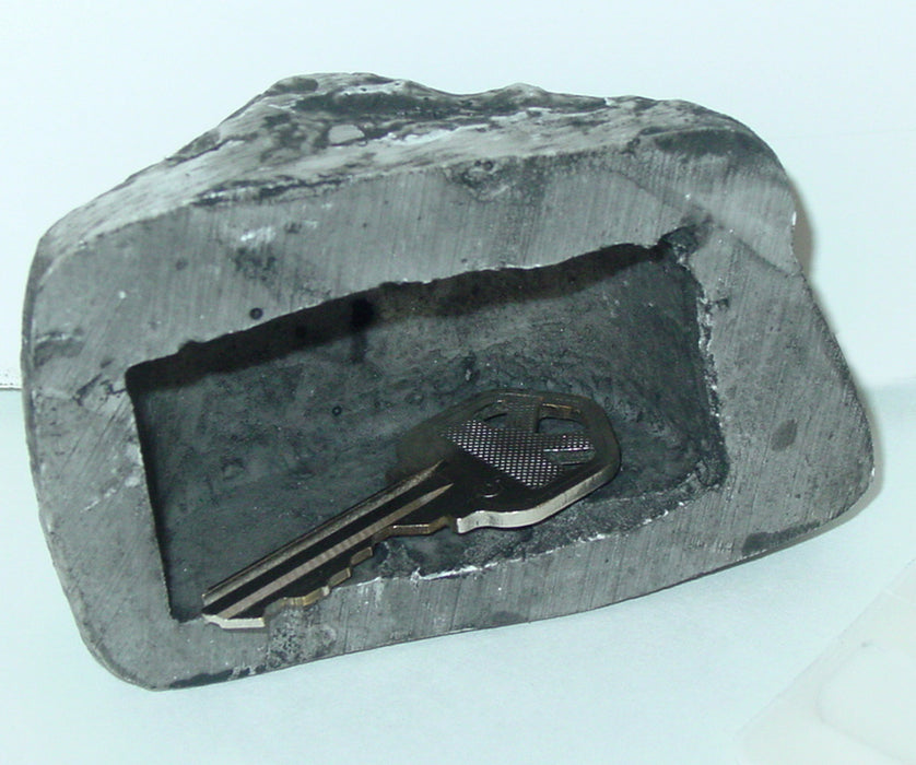 Hide A Key Holder Faux Outdoor Rock Fake Storage Spare Hider Safe Novelty Gift !