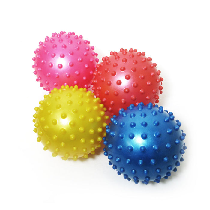 4 Pc Rubber Spike Dog Balls Fetching Pet Play Toys Squeaker Bouncing Fun Puppy