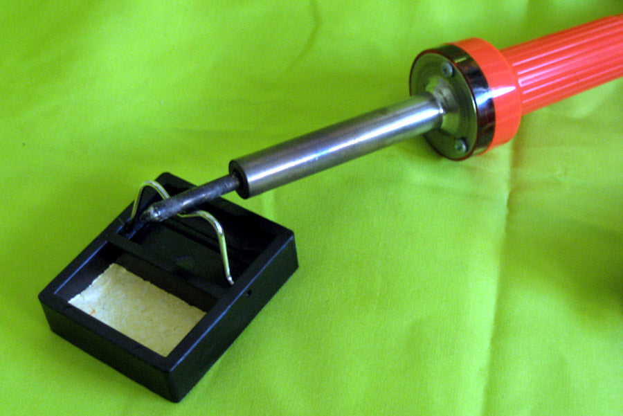 SOLDERING IRON STAND HOLDER SPONGE GUN HOLD SOLDER BASE STATION BLACK TOOL NEW